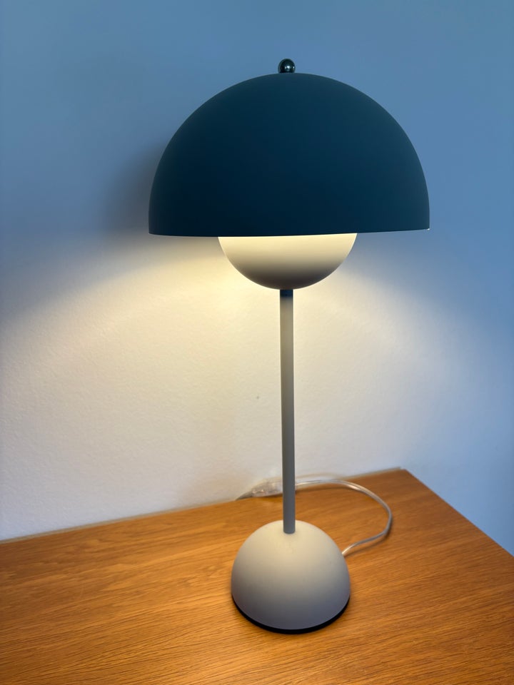 Verner Panton, VP3, bordlampe