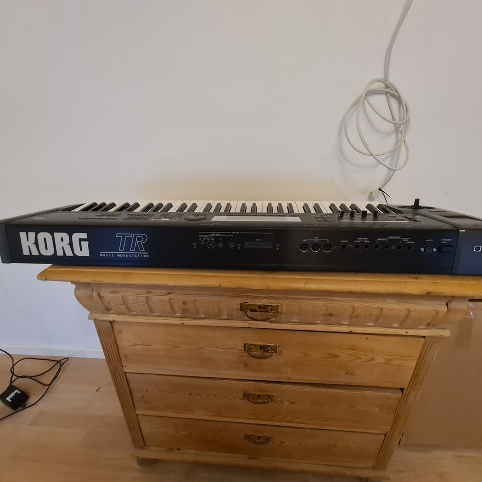 Workstation, KORG TR WORKSTATION