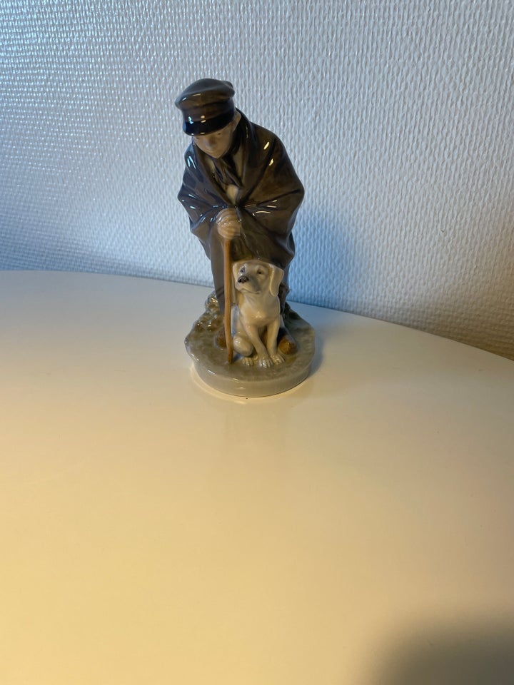 Hyrde med hund figur nr. 782