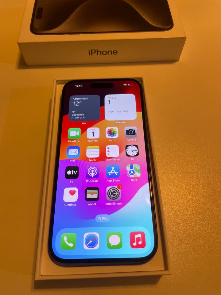 iPhone 15 Pro, 128 GB, sort