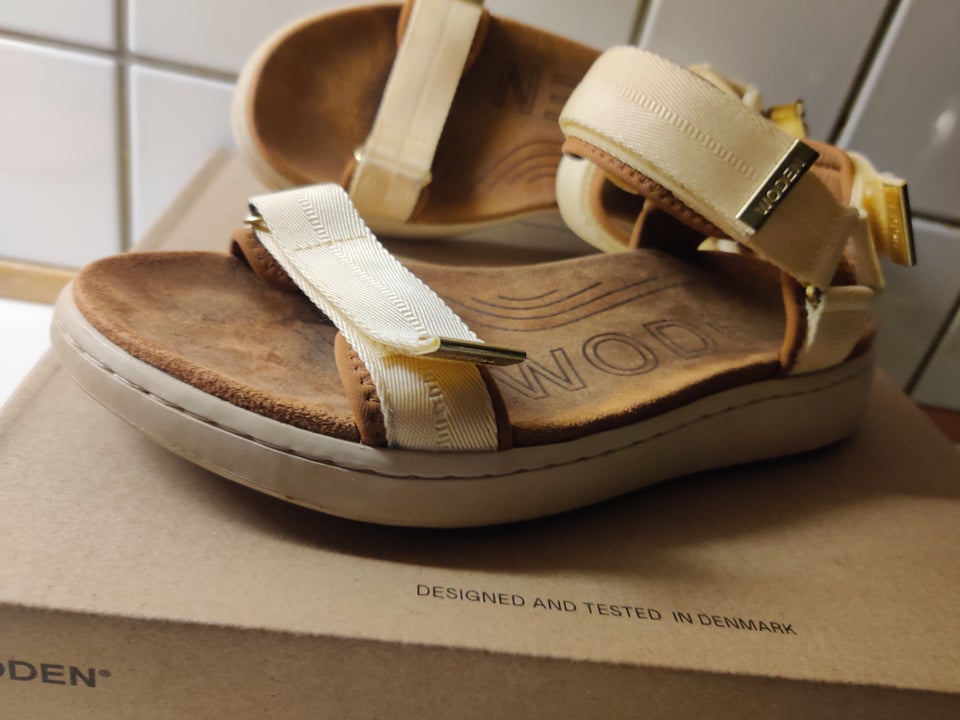 Sandaler, str. 38, WODEN