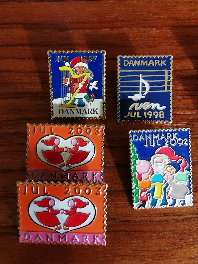 Nipsenåle, Julemærke pins