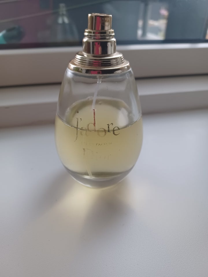 Eau de parfum, Dame parfume, Jadore