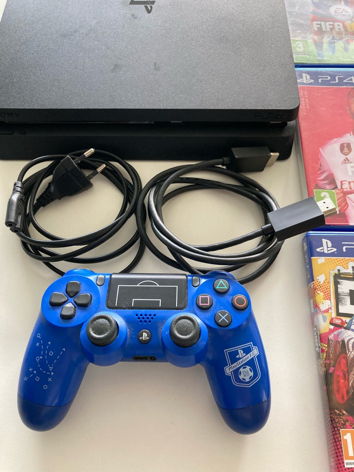 Playstation 4, Slim 500 GB, God