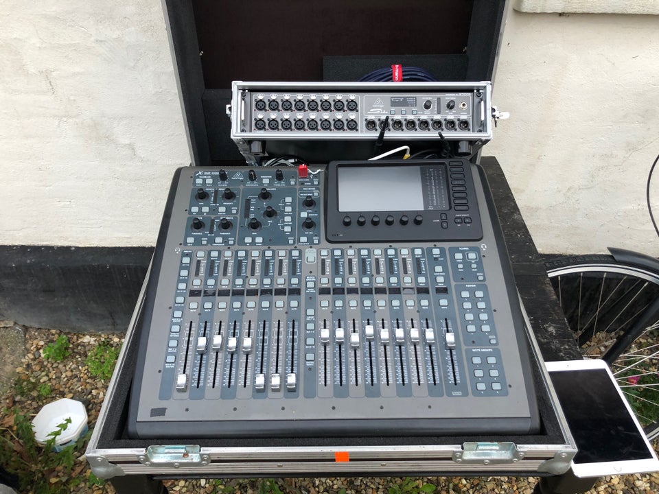 Digital Mixer, Behringer X32c