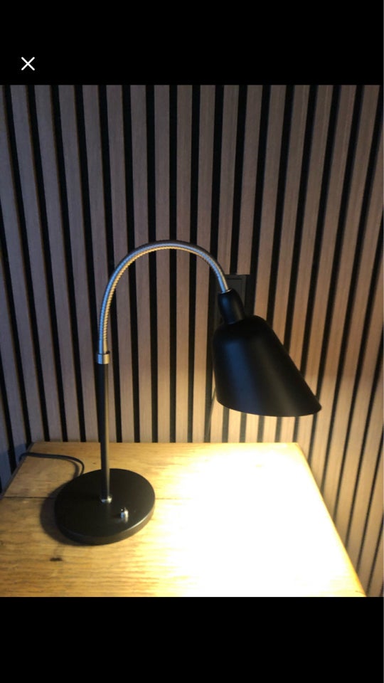 Skrivebordslampe AJ 8