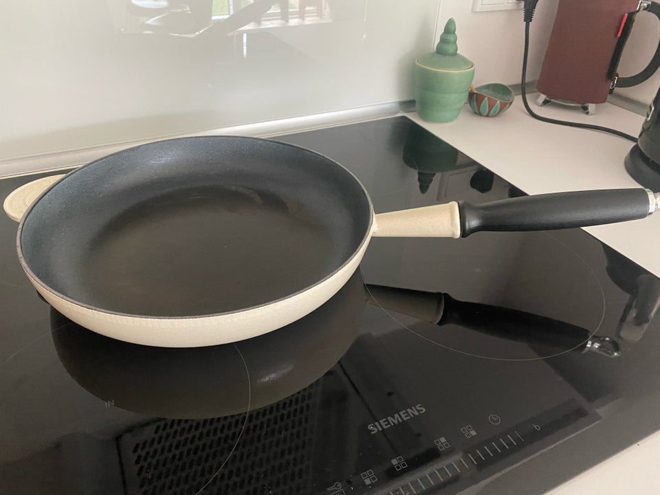 Stegepande, Le Creuset