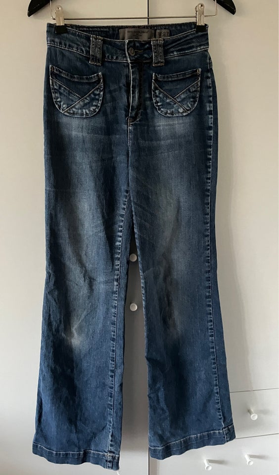 Jeans Vero Moda str 27