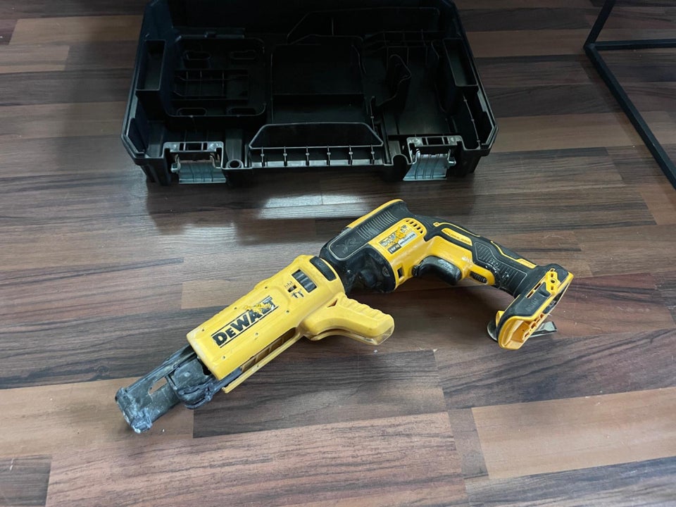 Gipsskruemaskine, DeWalt