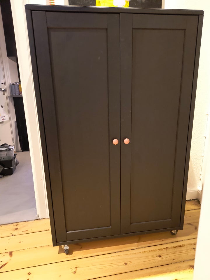 Andet skab, Ikea Havsta, b: 81 d: 35