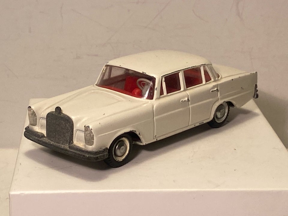 Modelbil, Tekno Mercedes 220 SE Nr