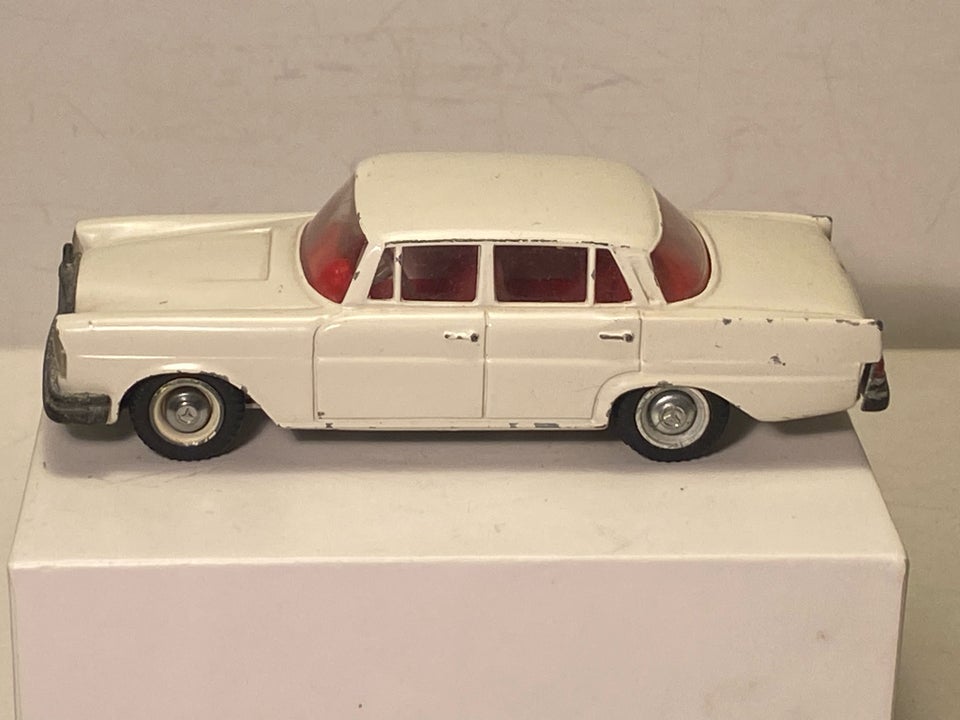 Modelbil, Tekno Mercedes 220 SE Nr