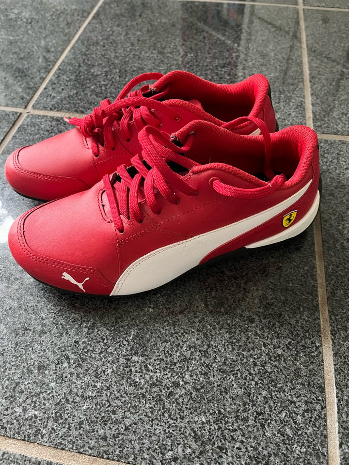 Sneakers, str. 35, Puma