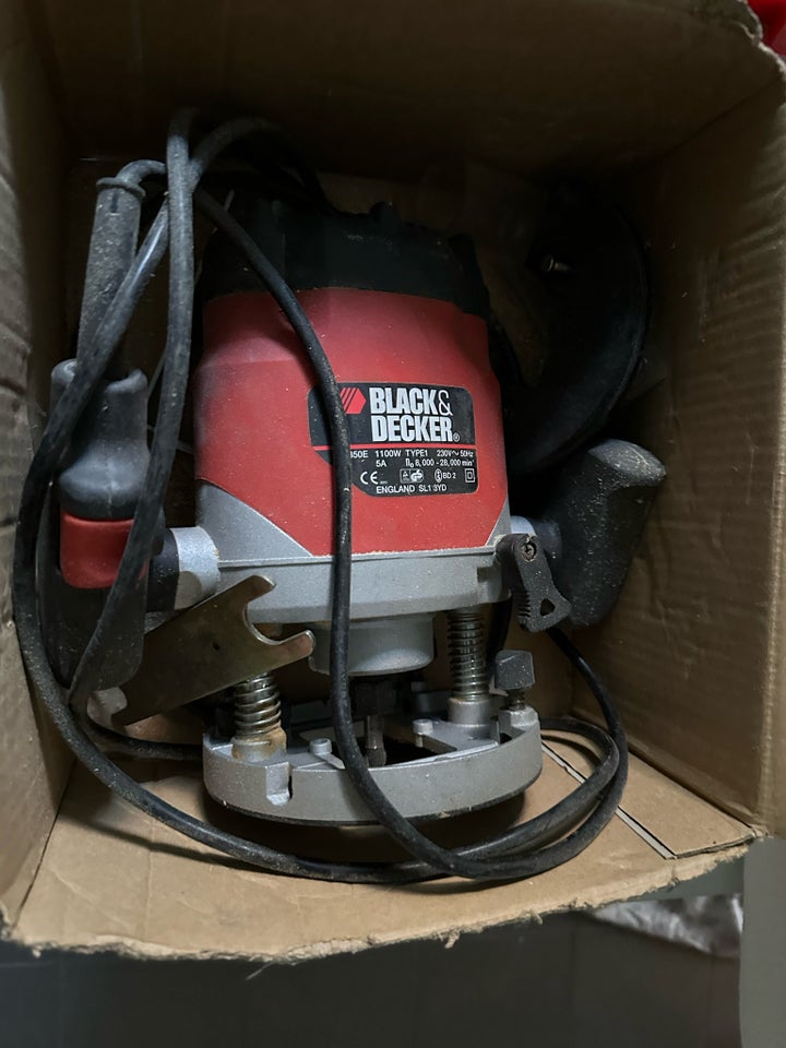 Overfræser, Black  Decker