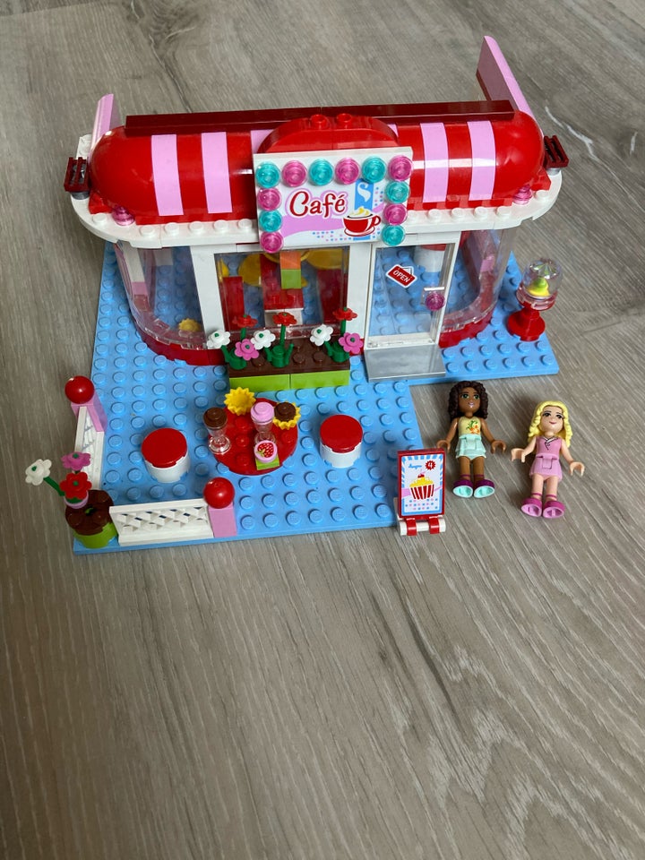 Lego Friends, 3061 café