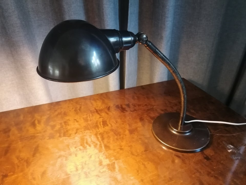 Skrivebordslampe Funkis