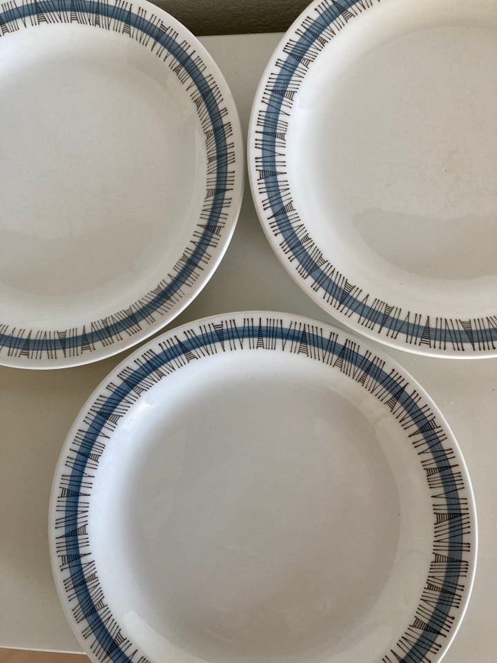 Porcelæn 4 kagetallerkner