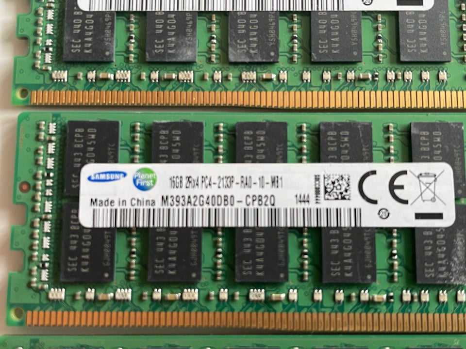 SAMSUNG, 16, DDR4 SDRAM