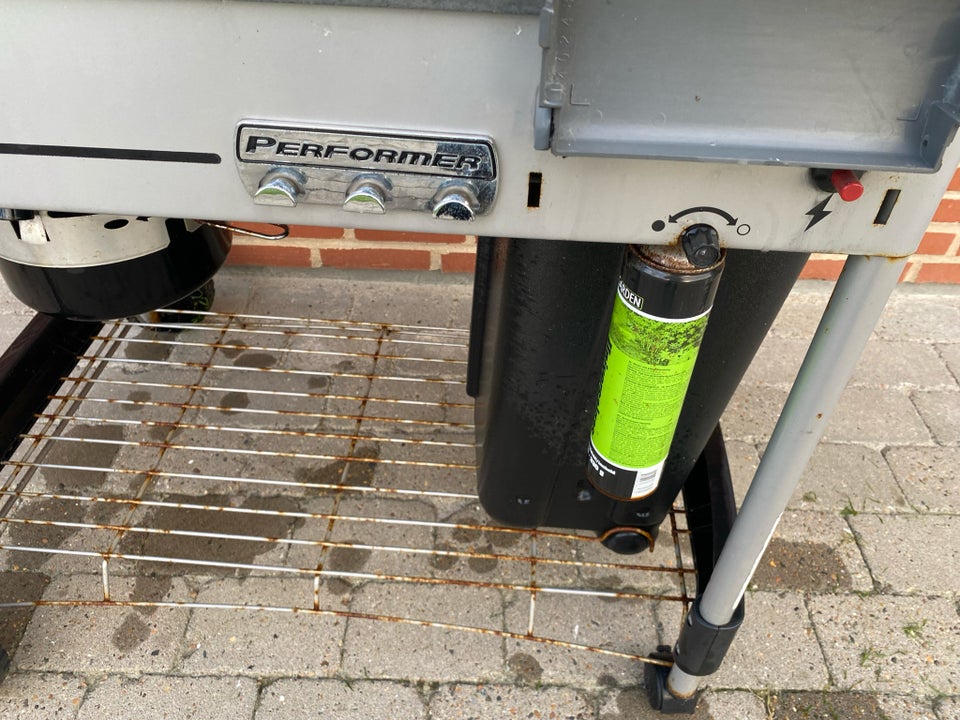 Kuglegrill, Weber Performance