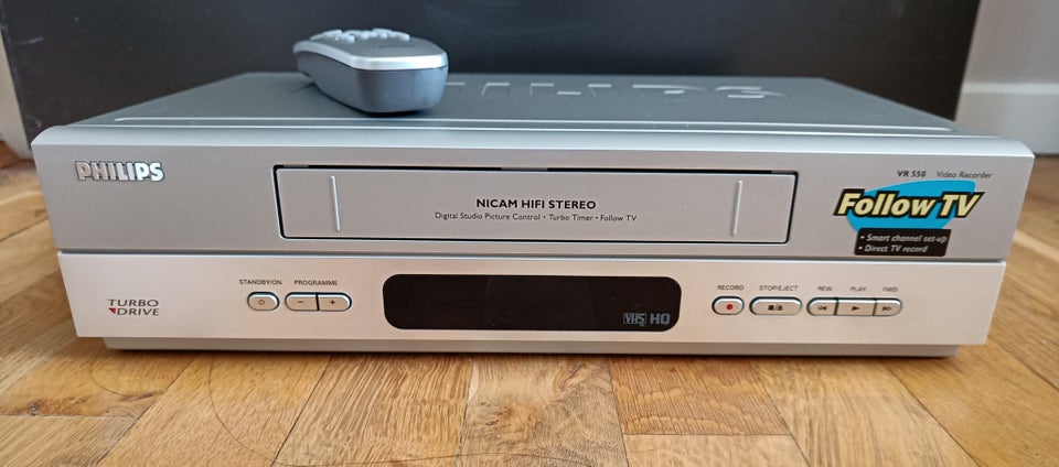 VHS videomaskine Philips VR 550