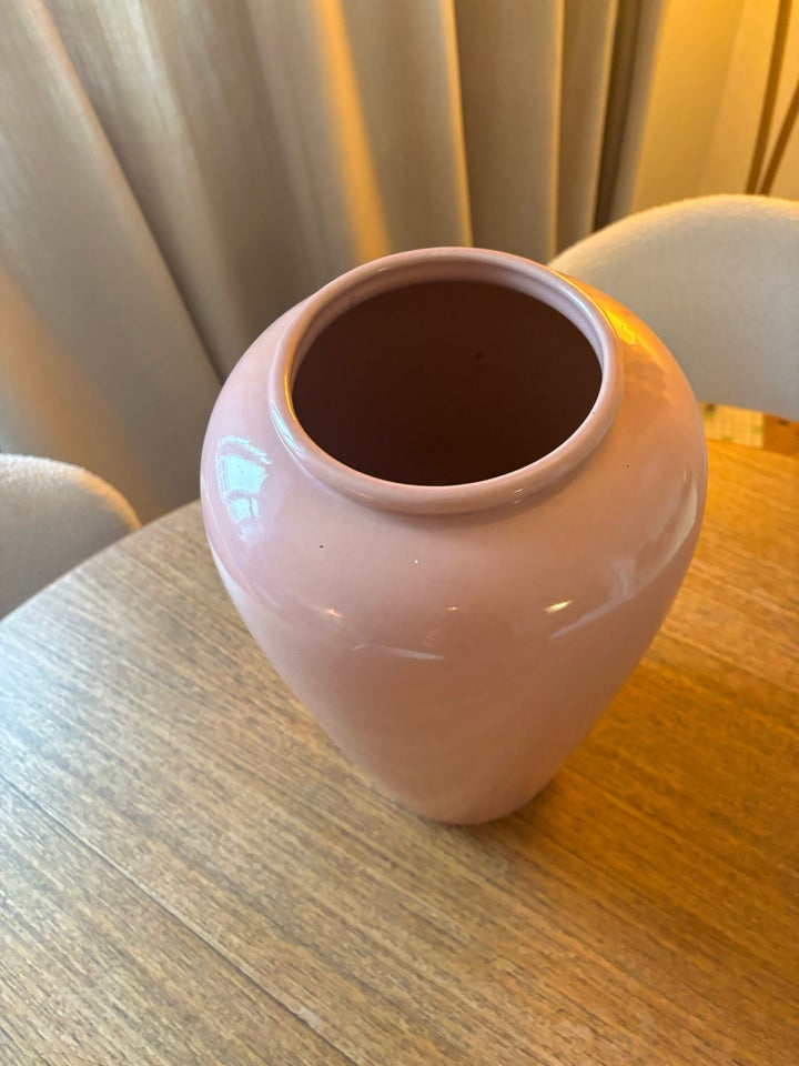 Lyserød vintage vase, Porcelæn