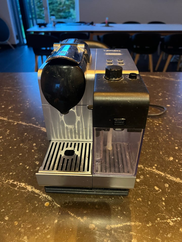 Nespresso DeLonghi, Nespresso