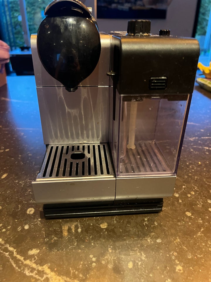 Nespresso DeLonghi, Nespresso