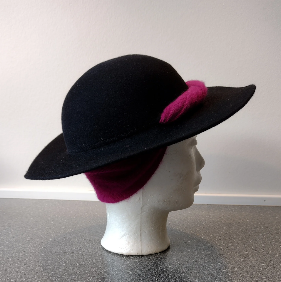 Hat - str 54-56