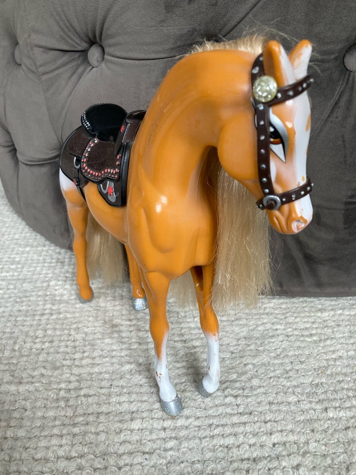 Blandet legetøj, Hest, Barbie