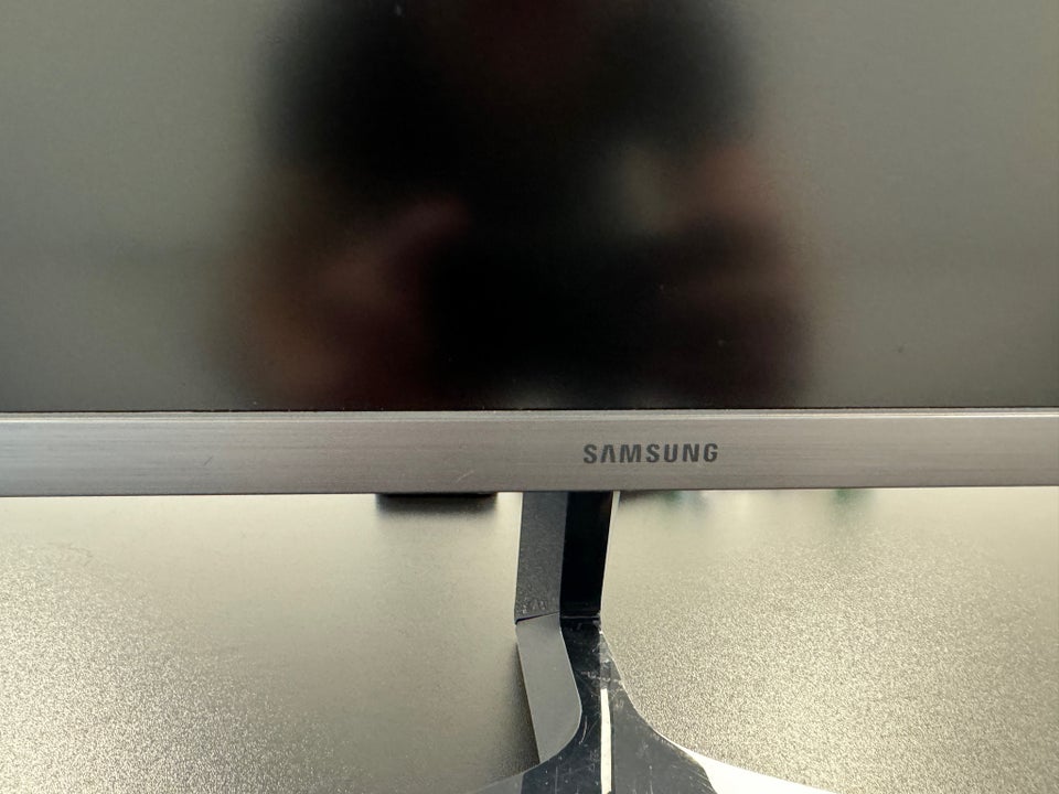 Samsung fladskærm s34j550wqr