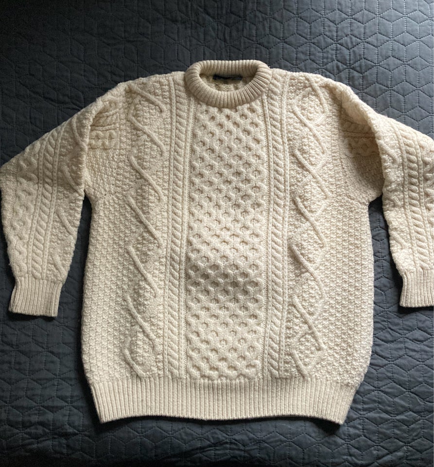 Sweater, Pure wool, str. M