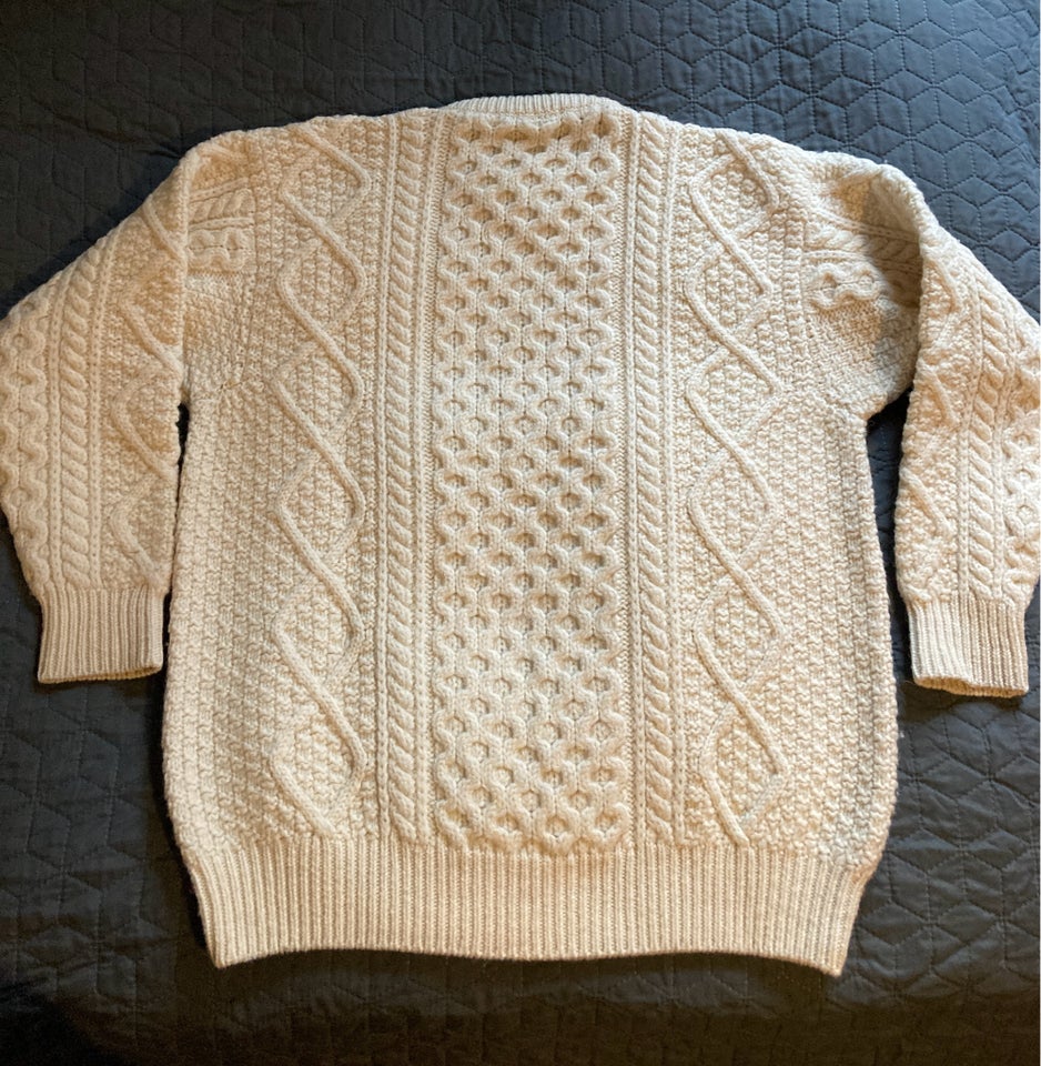 Sweater, Pure wool, str. M