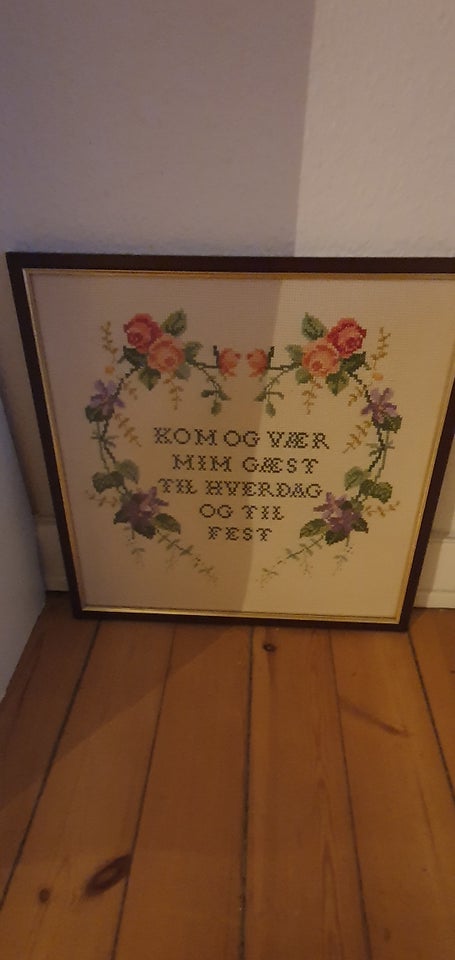 Smukt indrammet broderi, r