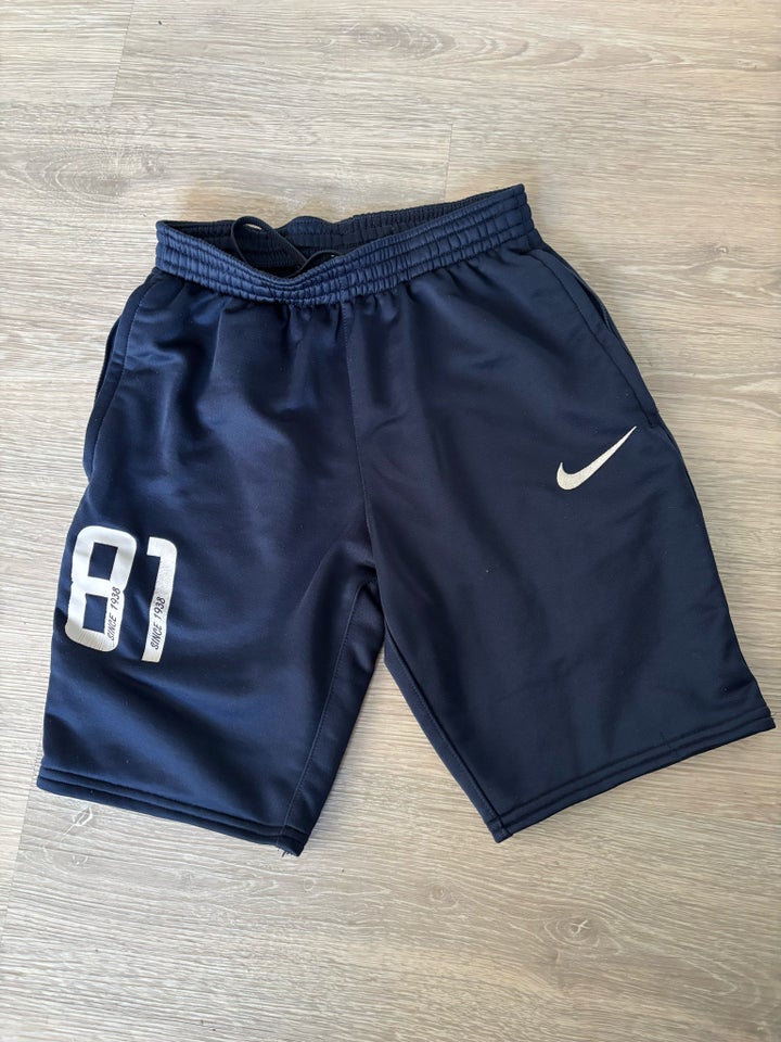 Shorts, Nike, str. 26