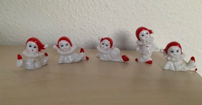 5 Pjerrot figurer i porcelæn