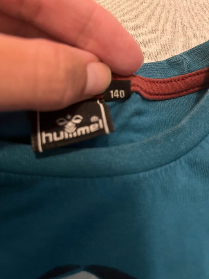 T-shirt, T-shirt, Hummel