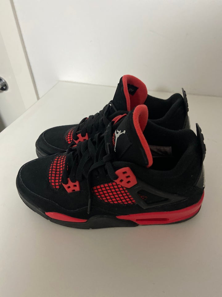 Sneakers, str. 38, Jordan 4 red