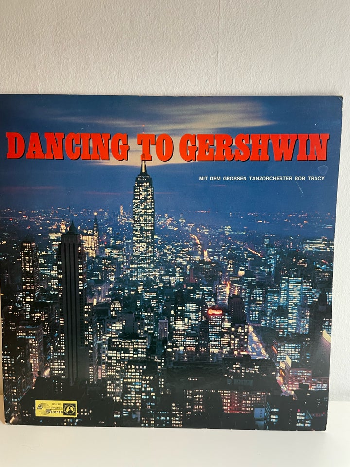 LP, DANCING to Gershwin