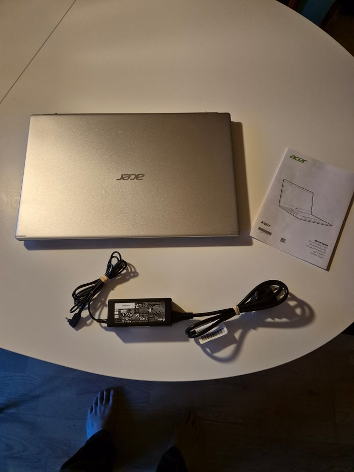 Acer Aspire 5 Intel Core i3 GHz 8 GB