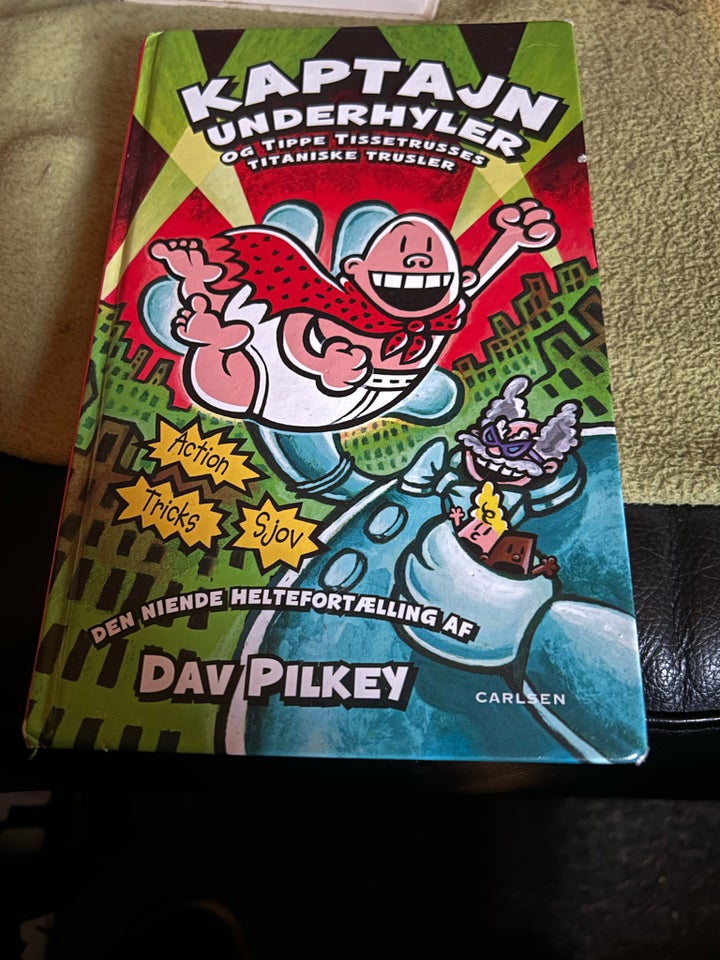 Kaptajn underhyler, Dav pilkey