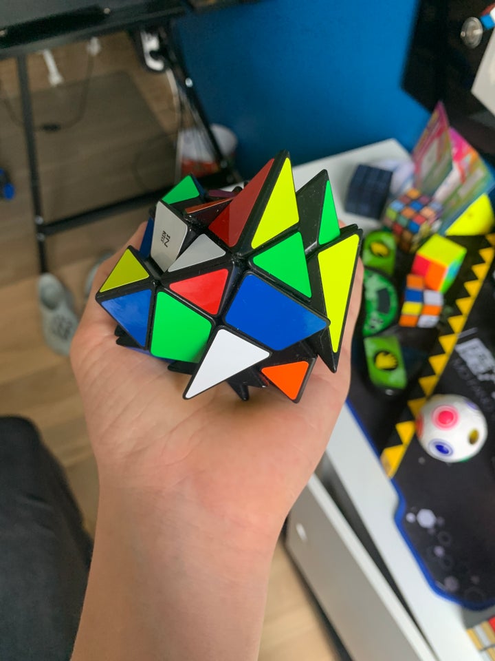 Samlefigurer, Rubiks cube qiyi