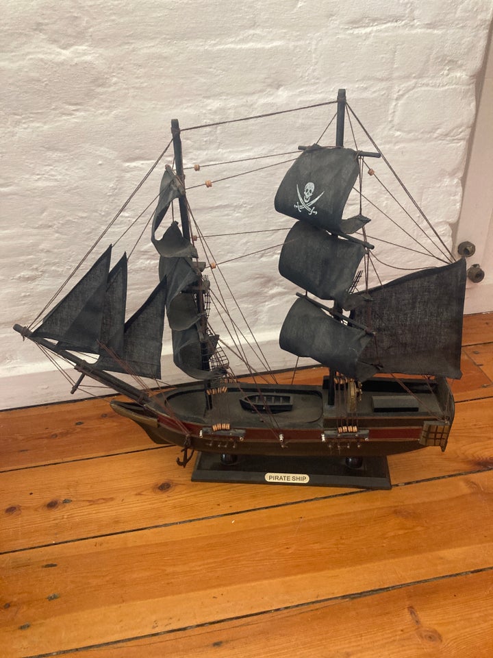 Andre samleobjekter, Pirate ship