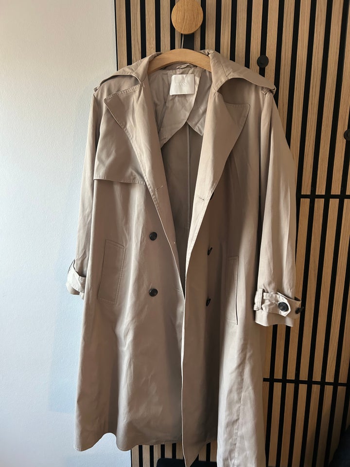 Trenchcoat, str. 42, Hugo Boss