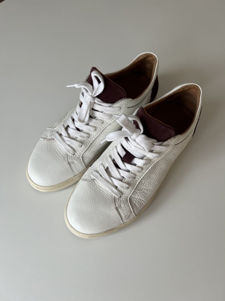 Sneakers Selected str 41