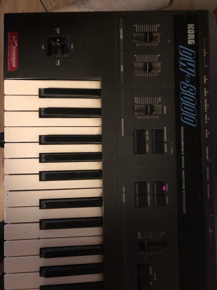 Synthesizer, Korg DW 8000