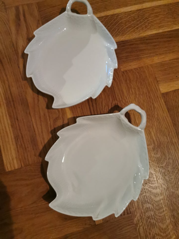 Porcelæn Bladformet fad Royal