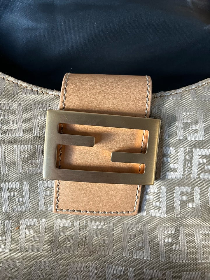 Skuldertaske, Fendi, kanvas