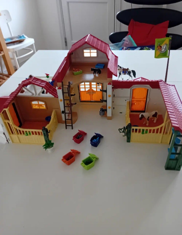 Playmobil Stort ridecenter