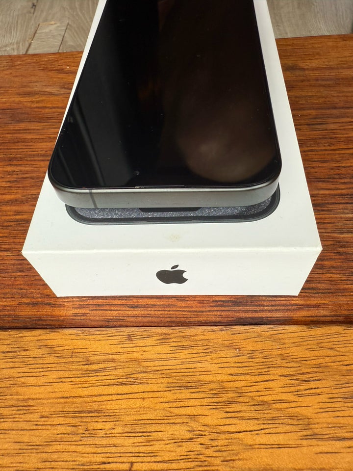 iPhone 15 Pro, 512 GB, sort