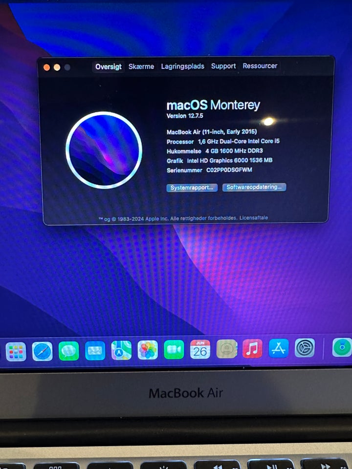 MacBook Air 11" 16 Ghz dual core